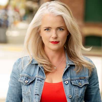 Annie Clark - Performer, Artistic Staff, Actor, Dancer, Voice-over