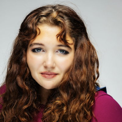 Ellyse Wolter - Performer, Actor, Dancer, Voice-over, Singer, Comedian