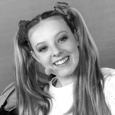 Lola garlick